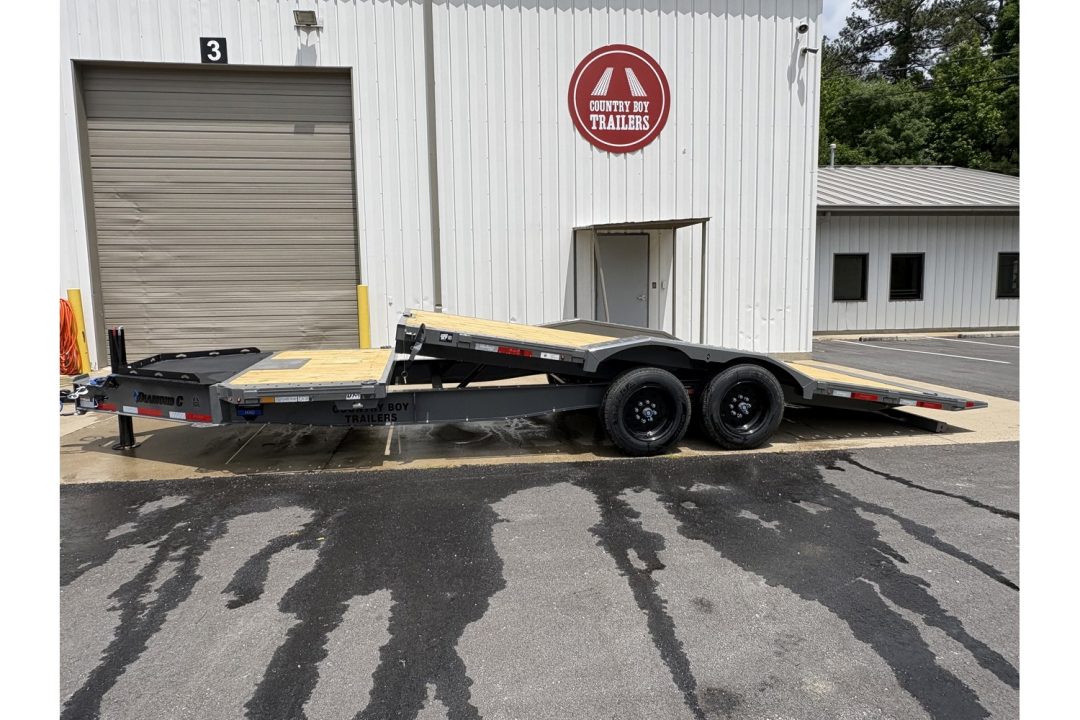 New 2026 Diamond C 8.5x22' Hydraulic & Gravity Tilt, ABS Brakes, Drive over Fenders, 18K GVWR, HXD208