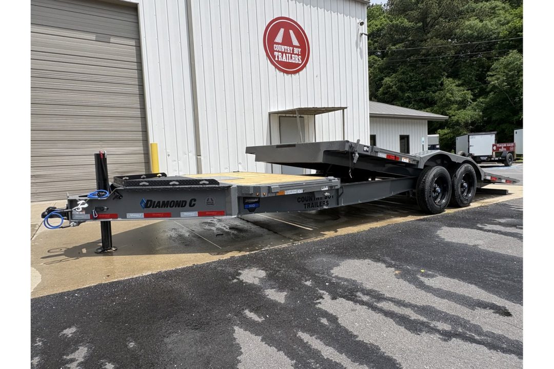 New 2026 Diamond C 8.5x22' Hydraulic & Gravity Tilt, ABS Brakes, Drive over Fenders, 18K GVWR, HXD208