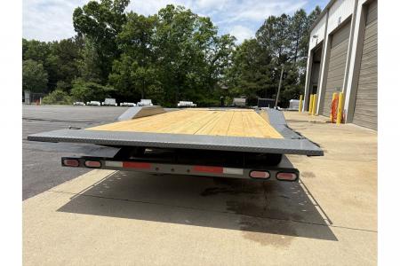 New 2026 Diamond C 8.5x22' Hydraulic & Gravity Tilt, ABS Brakes, Drive over Fenders, 18K GVWR, HXD208