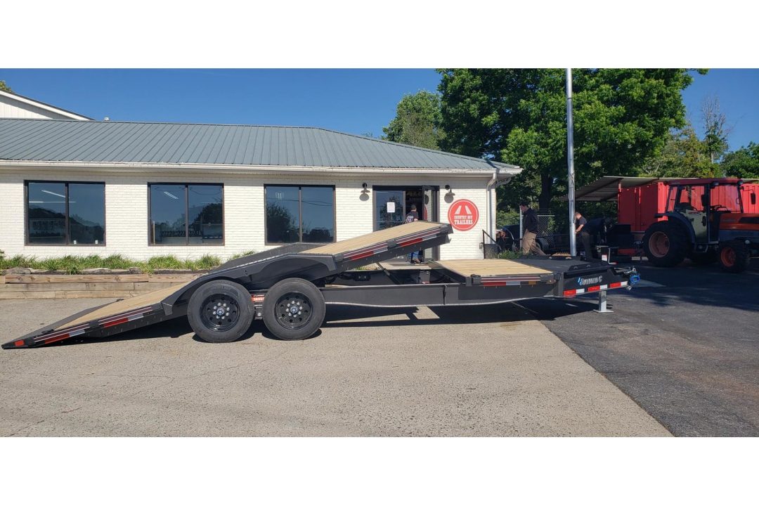 New 2026 Diamond C 8.5x22' Equipment, 4' Flat, 18' Tilt, Max Wide HXD208