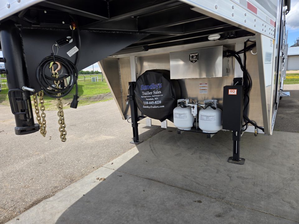New 2026 Merhow Stampede 4 Horse Trailer