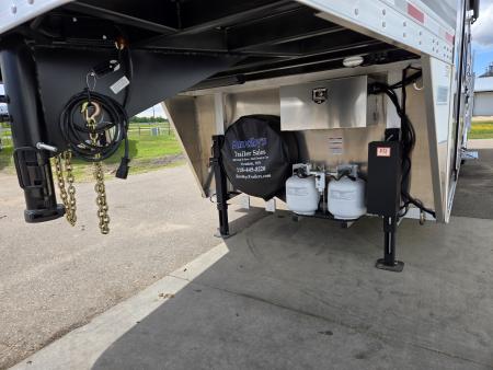 New 2026 Merhow Stampede 4 Horse Trailer