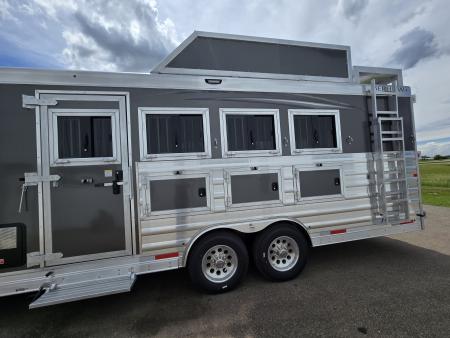 New 2026 Merhow Stampede 4 Horse Trailer