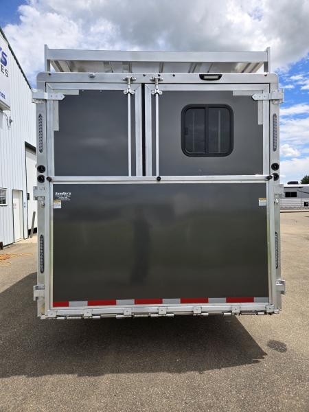 New 2026 Merhow Stampede 4 Horse Trailer