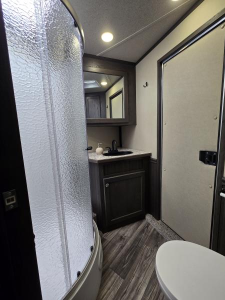 New 2026 Merhow Stampede 4 Horse Trailer