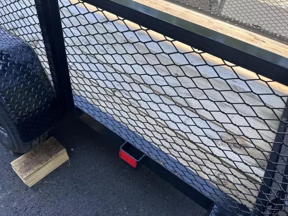 New 2027 Currahee 6'x12' Landscape, 24" Mesh Sides
