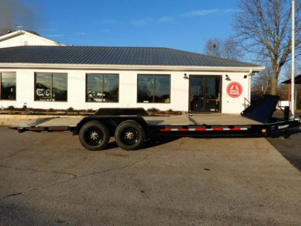 New 2025 Diamond C 22'x80" Tilt Equipment, 18K GVWR, Torsion Axles, HDT208