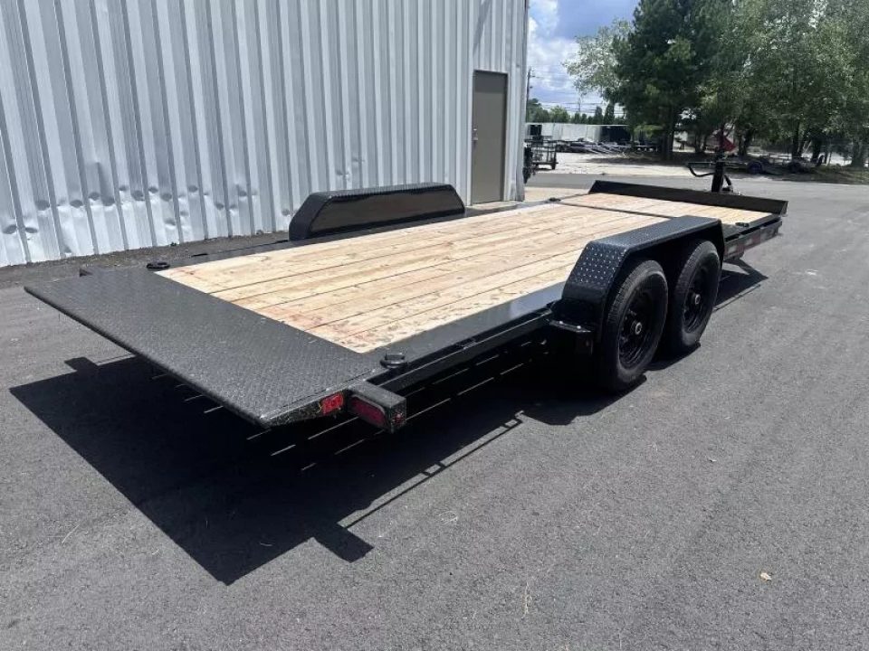 New 2025 Diamond C 82x20' Hydraulically Dampened Tilt Equipment, 14000 GVWR, HTL207