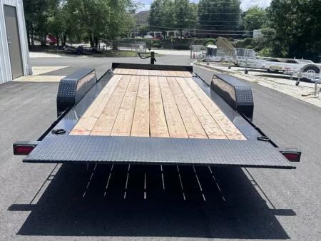 New 2025 Diamond C 82x20' Hydraulically Dampened Tilt Equipment, 14000 GVWR, HTL207