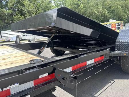 New 2025 Diamond C 82x20' Hydraulically Dampened Tilt Equipment, 14000 GVWR, HTL207