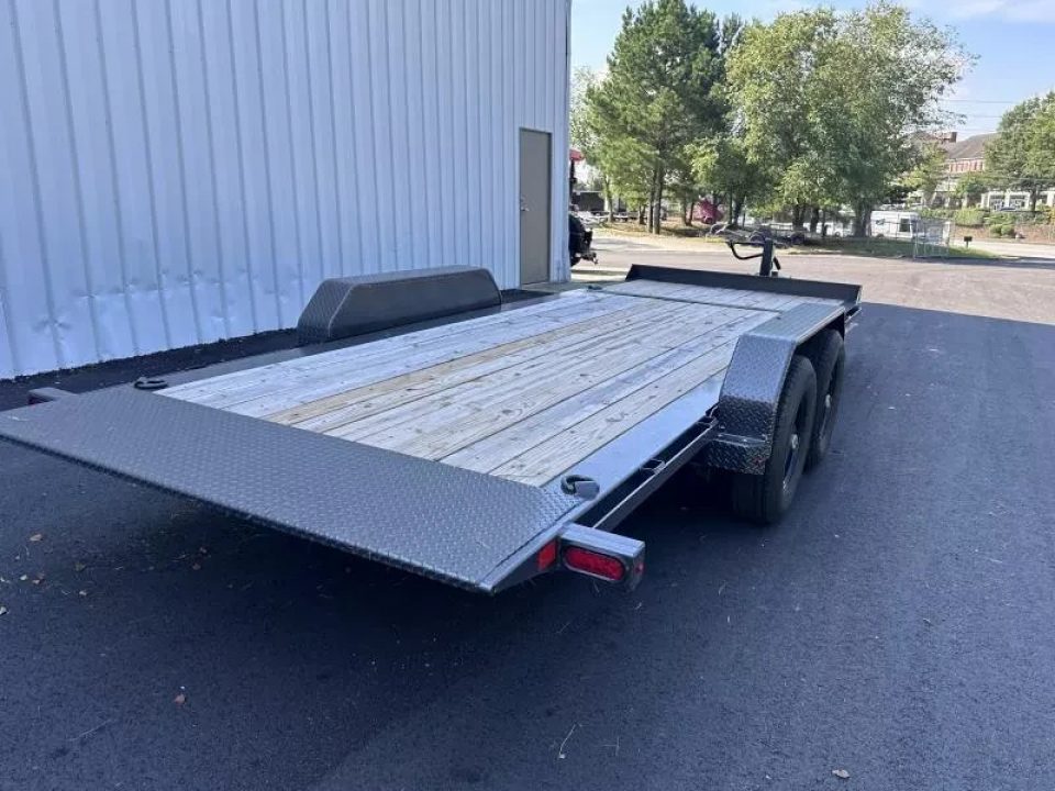 New 2025 Diamond C 20' Equipment Hydraulically Dampened Tilt, 14k GVWR, HTL207