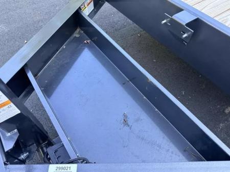 New 2025 Diamond C 20' Equipment Hydraulically Dampened Tilt, 14k GVWR, HTL207