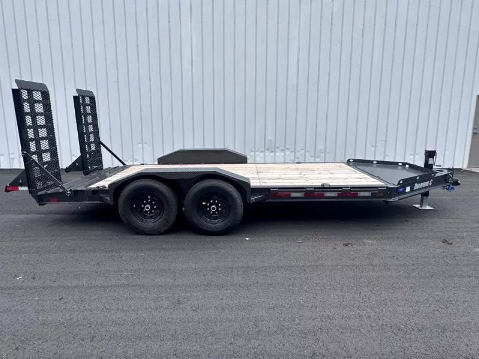 New 2025 Diamond C 82"x16' Low Profile Equipment, 14900 GVWR, 2' Dove, LPX207