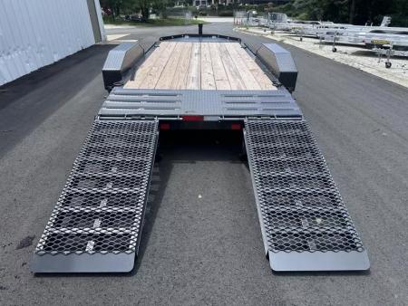 New 2025 Diamond C 82"x16' Low Profile Equipment, 14900 GVWR, 2' Dove, LPX207