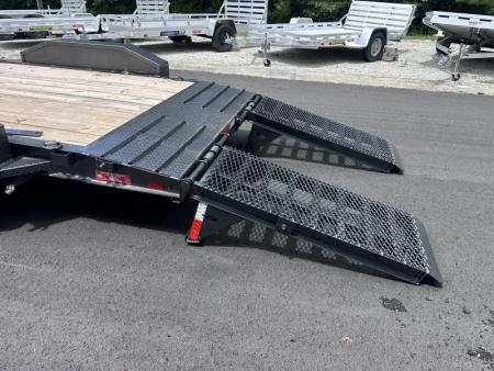 New 2025 Diamond C 82"x16' Low Profile Equipment, 14900 GVWR, 2' Dove, LPX207