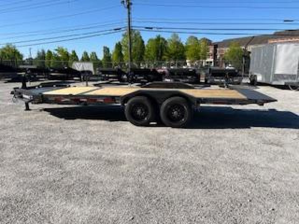 New 2025 Diamond C 82"x20' Equipment, 16' Tilt HDT210