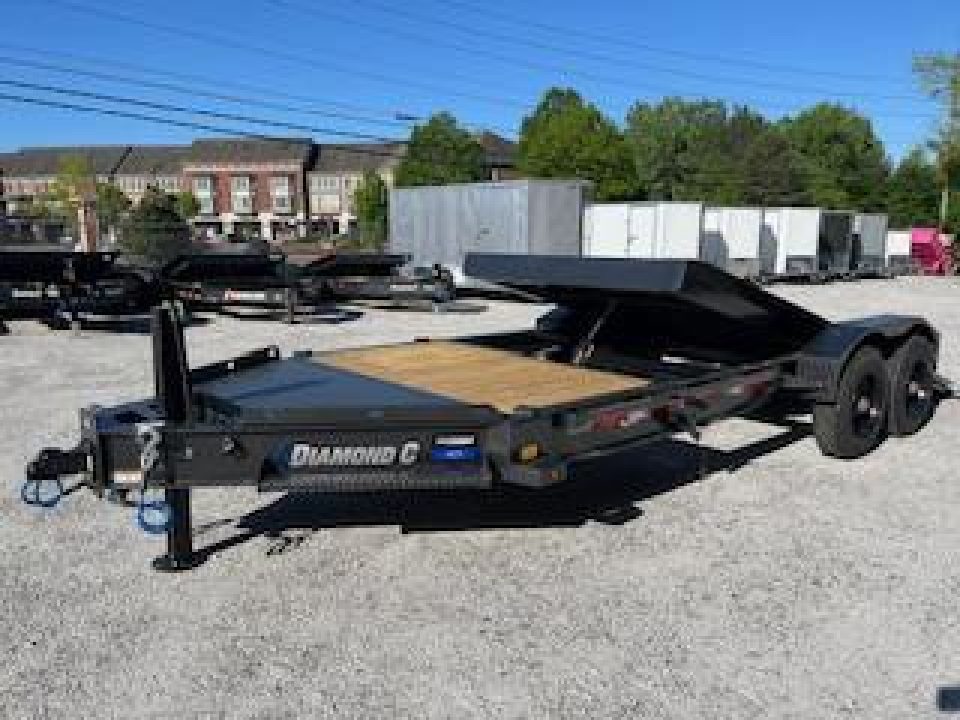 New 2025 Diamond C 82"x20' Equipment, 16' Tilt HDT210