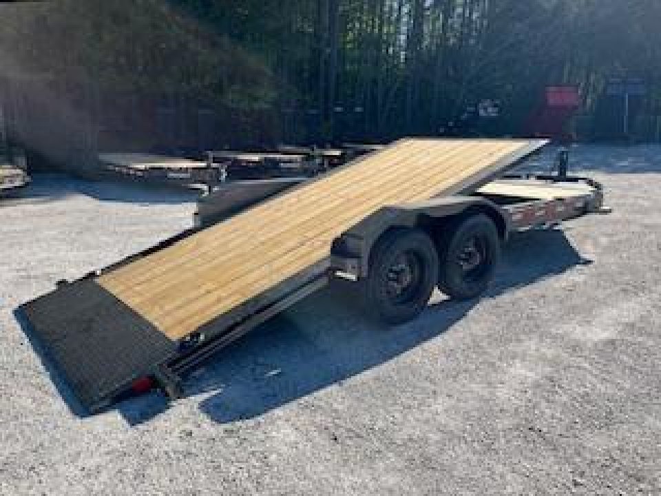 New 2025 Diamond C 82"x20' Equipment, 16' Tilt HDT210