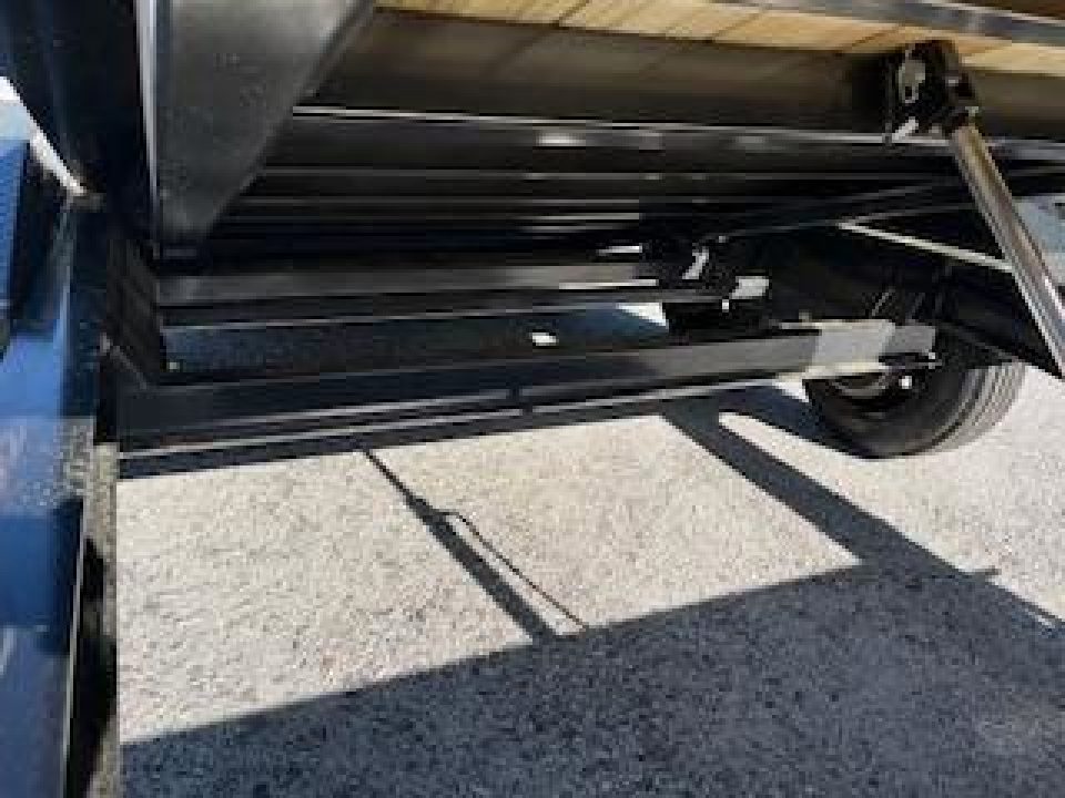 New 2025 Diamond C 82"x20' Equipment, 16' Tilt HDT210
