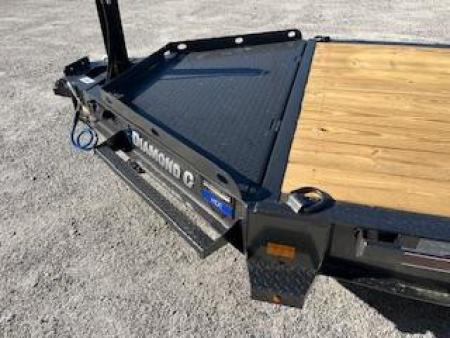 New 2025 Diamond C 82"x20' Equipment, 16' Tilt HDT210