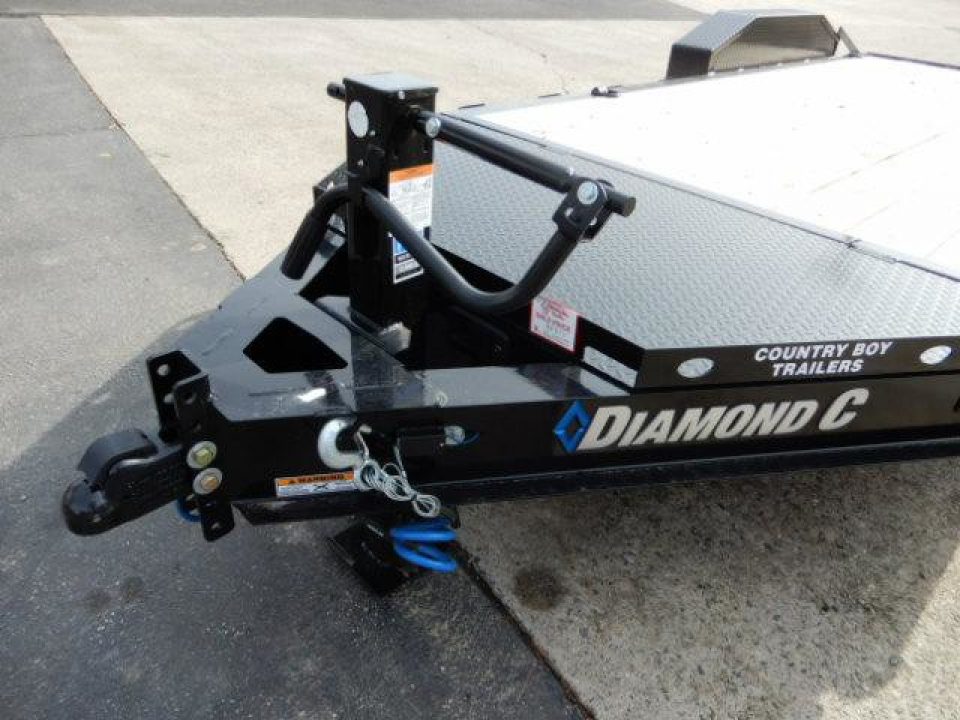 New 2025 Diamond C 16' Low Profile Equipment, 11500lb Payload, 2' Dove w/ cleats, Wide Ramps LPX207