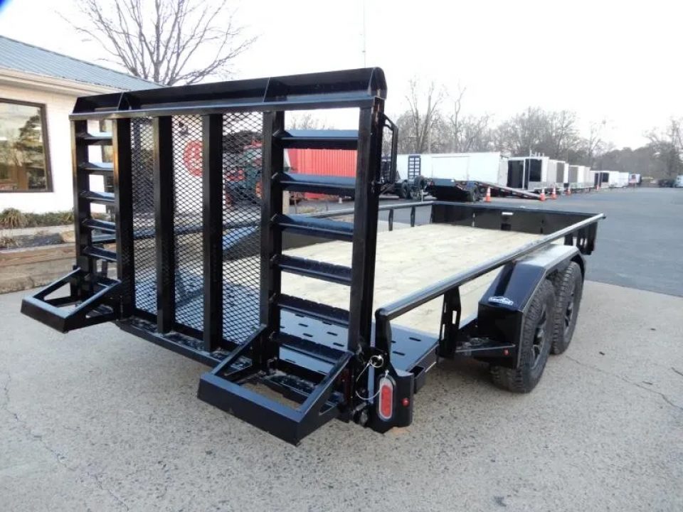 New 2026 Diamond C 82x16' Utility, 2 6K Axles, Tractor Gate