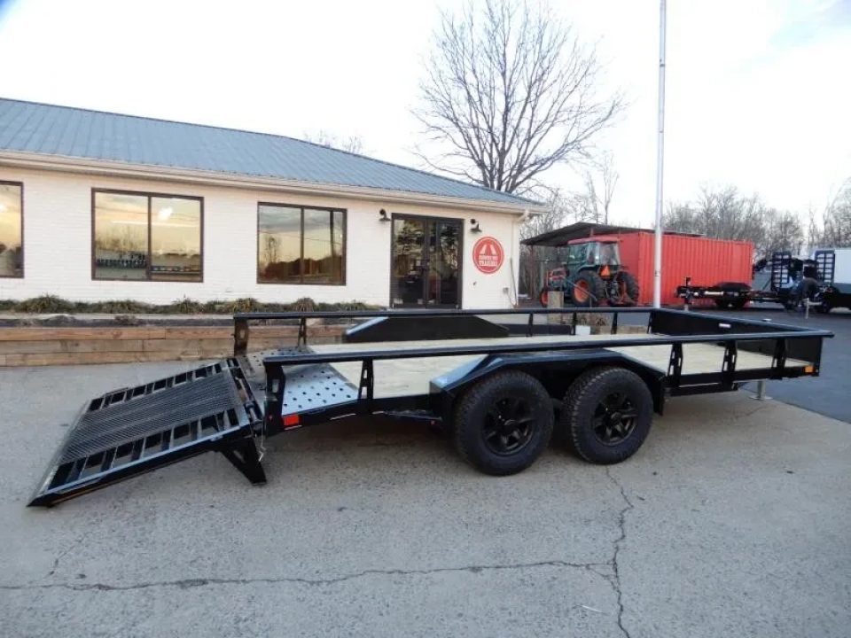 New 2026 Diamond C 82x16' Utility, 2 6K Axles, Tractor Gate