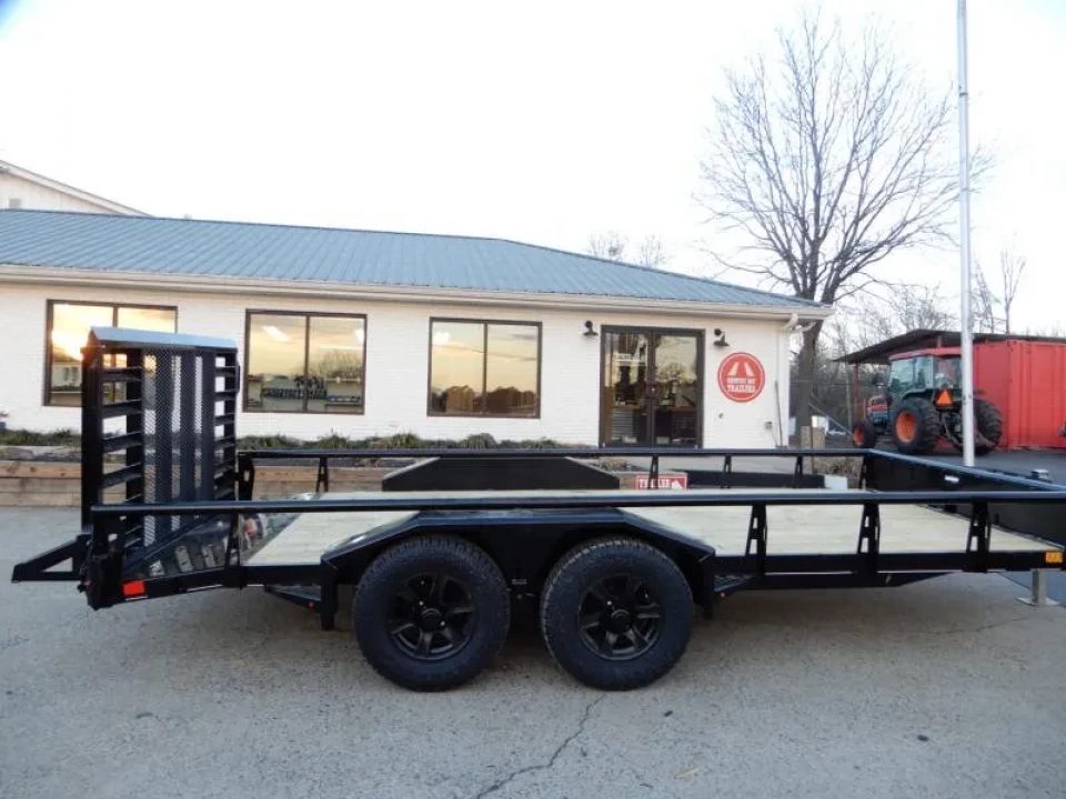 New 2026 Diamond C 82x16' Utility, 2 6K Axles, Tractor Gate