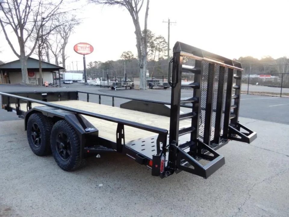 New 2026 Diamond C 82x16' Utility, 2 6K Axles, Tractor Gate
