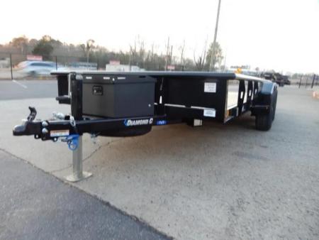 New 2026 Diamond C 82x16' Utility, 2 6K Axles, Tractor Gate