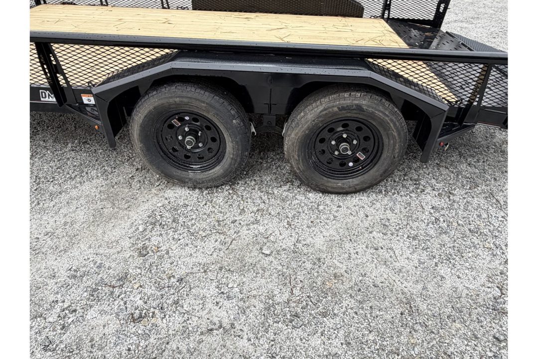 New 2026 Diamond C 14'x83" Tandem Utility, Bi-Fold Gate