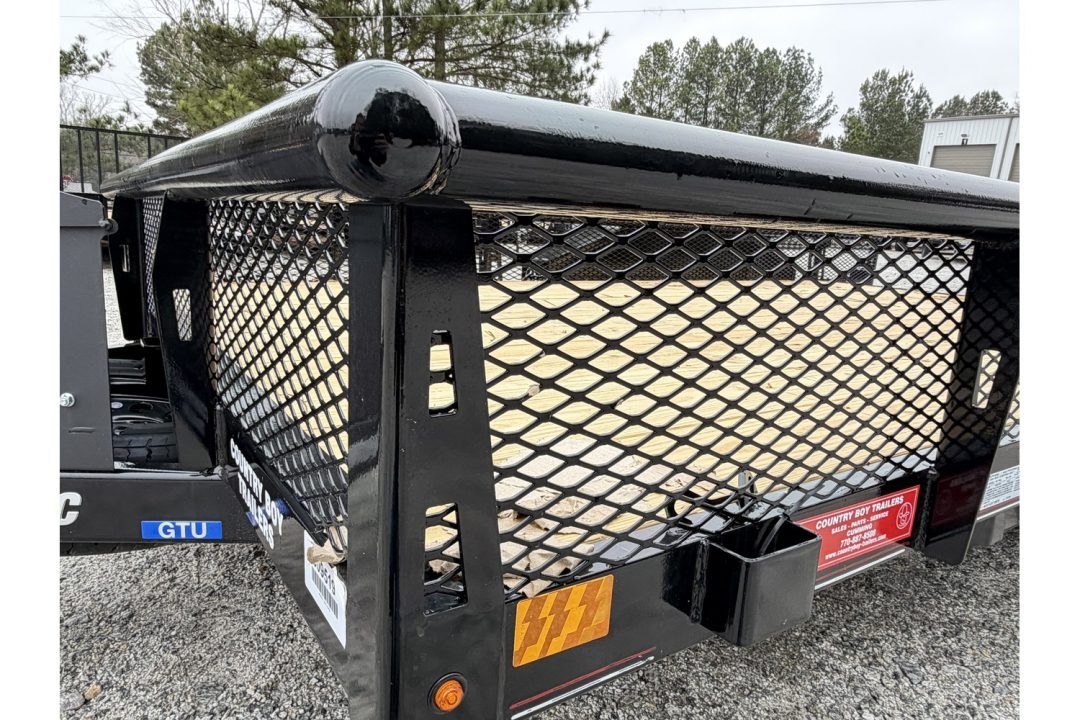 New 2026 Diamond C 14'x83" Tandem Utility, Bi-Fold Gate