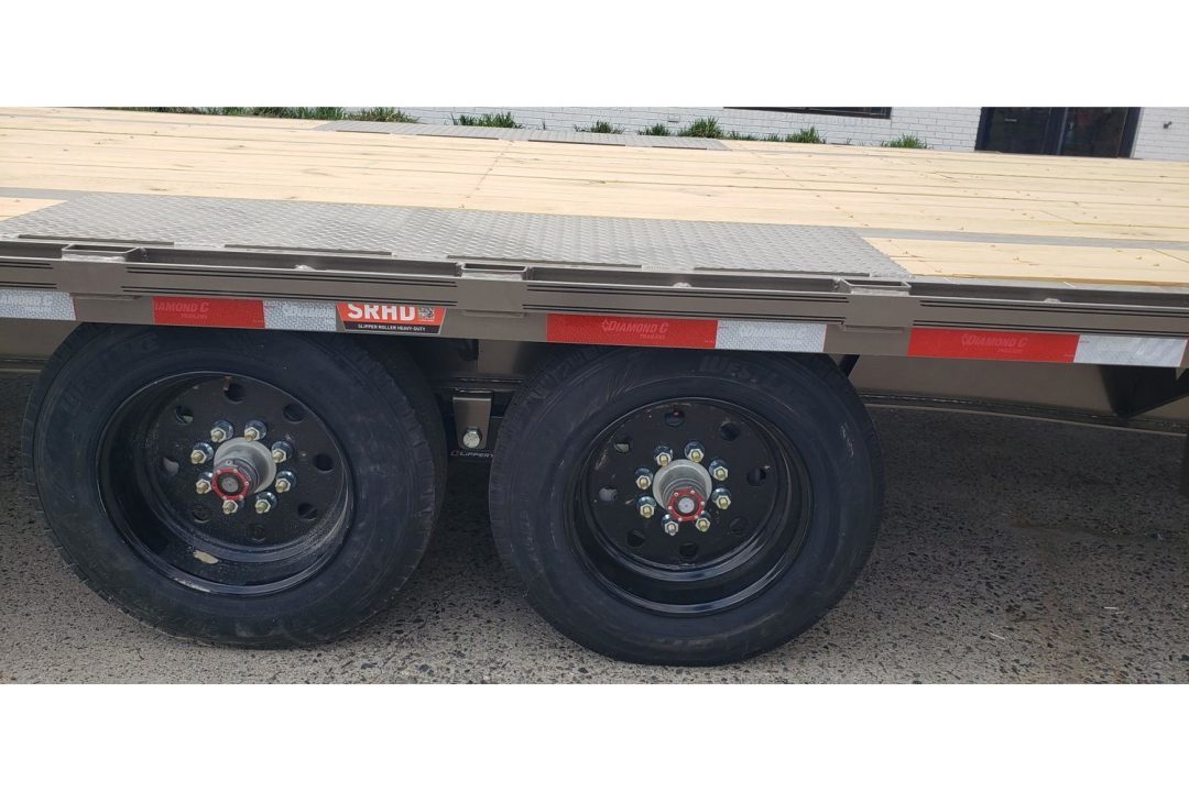 New 2026 Diamond C 8.5x35' Hotshot, 14090 GVWR, Elec-Hydr-Brakes, Max Ramps FMAX208