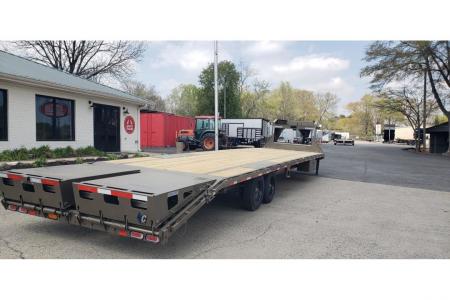 New 2026 Diamond C 8.5x35' Hotshot, 14090 GVWR, Elec-Hydr-Brakes, Max Ramps FMAX208