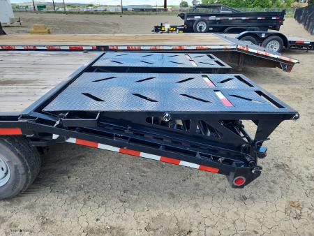 Used 2022 Iron Bull 22' DECKOVER