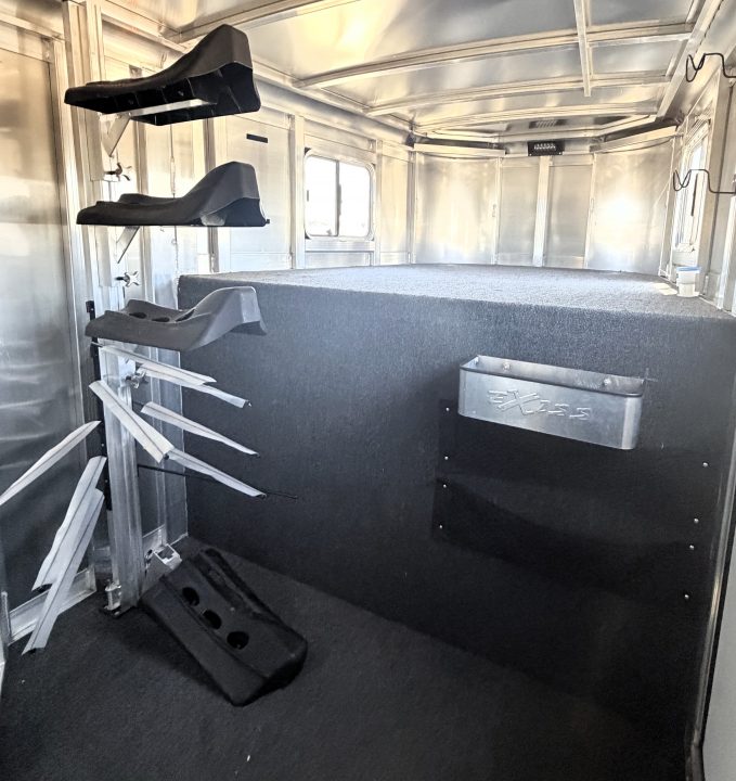 Used 2022 Exiss Trailer 4 Horse Gooseneck Slant Load