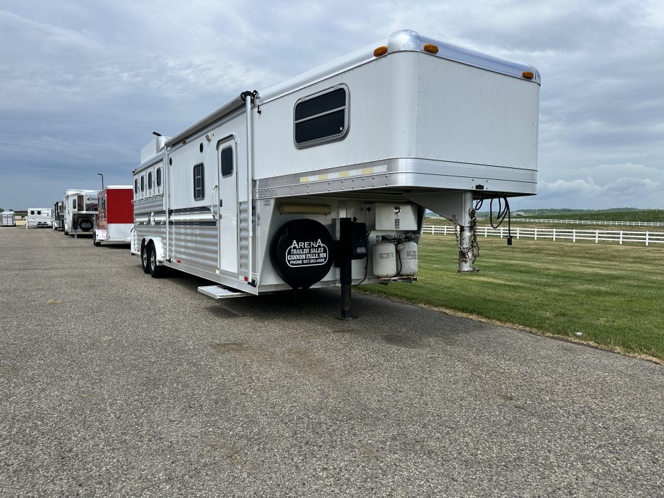 Used 2004 4-Star Trailers 4H 12' LQ Horse Trailer