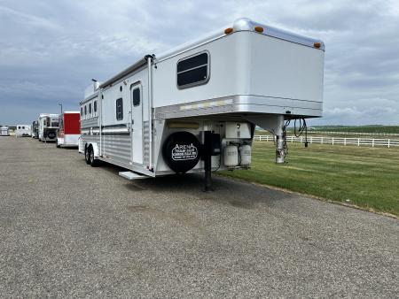 Used 2004 4-Star Trailers 4H 12' LQ Horse Trailer