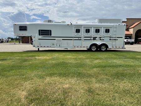 Used 2004 4-Star Trailers 4H 12' LQ Horse Trailer
