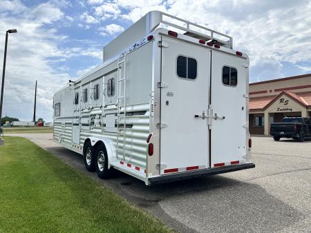 Used 2004 4-Star Trailers 4H 12' LQ Horse Trailer