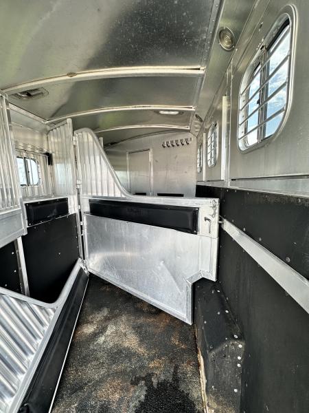 Used 2004 4-Star Trailers 4H 12' LQ Horse Trailer