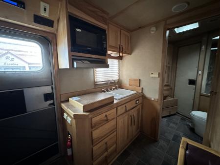 Used 2004 4-Star Trailers 4H 12' LQ Horse Trailer