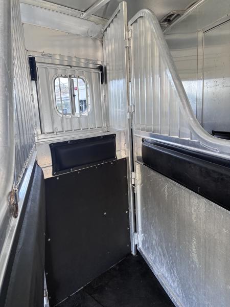 Used 2004 4-Star Trailers 4H 12' LQ Horse Trailer