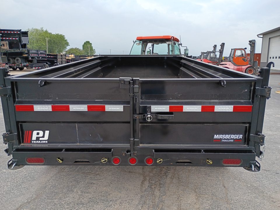 New 2026 PJ Trailers DL142