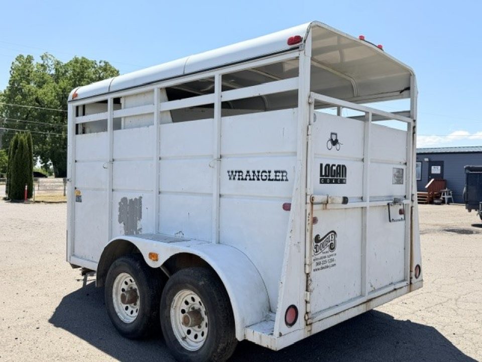 Used 1997 Logan Slant Horse Trailer