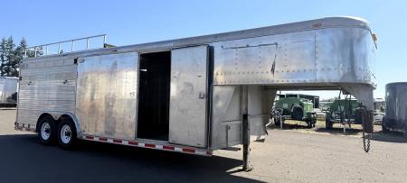 Used 1997 Sooner 2 Horse Trailer