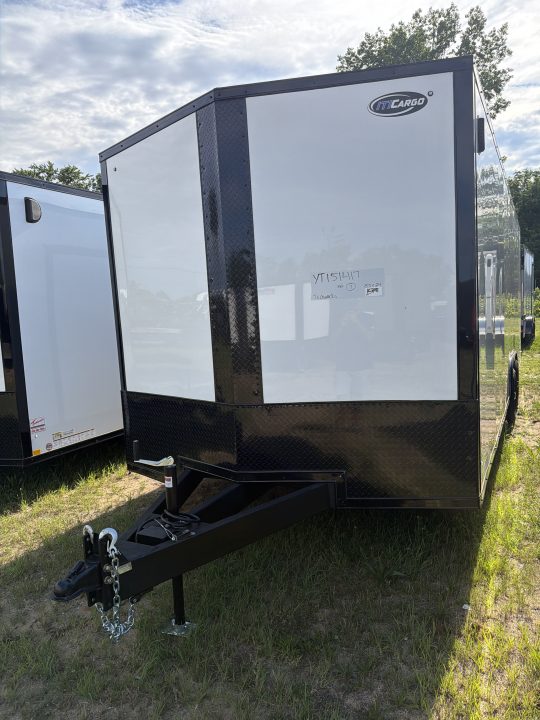 New 2026 ITI Cargo 8.5 X 24 XE Flat Top V-Nose Car Hauler 10K (Composite White/Black Trim )