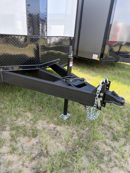 New 2026 ITI Cargo 8.5 X 24 XE Flat Top V-Nose Car Hauler 10K (Composite White/Black Trim )