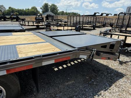 New 2026 Diamond C FMAX 212 30’ Flatbed Trailer, MAX RAMPS, SIMOL 2SPD 20K JACKS, ABS BRAKES, ALUMINUM OUTER WHEELS, 14PLY TIRES