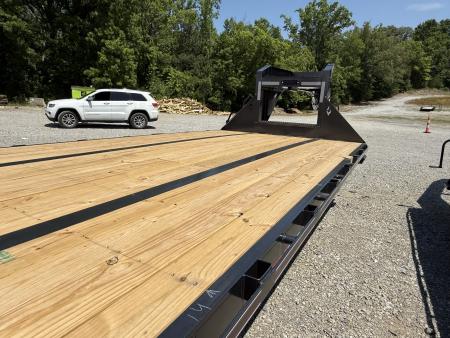 New 2026 Diamond C FMAX 212 30’ Flatbed Trailer, MAX RAMPS, SIMOL 2SPD 20K JACKS, ABS BRAKES, ALUMINUM OUTER WHEELS, 14PLY TIRES